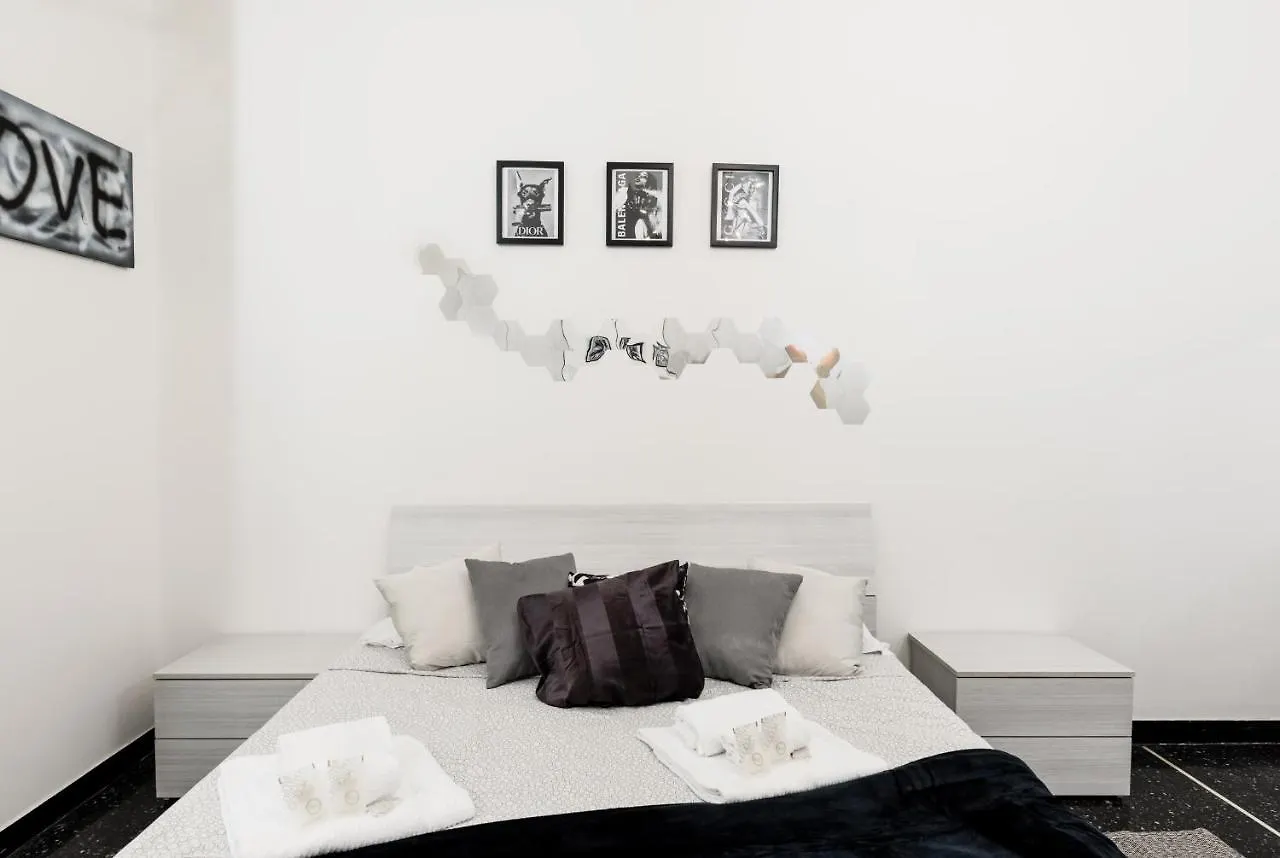 Apartment City Center 8'Minutes! Free Wi-Fi & Netflix 'Simona'S Retreat' By Tilo Genoa Italy